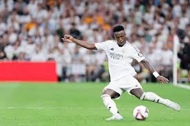 图片报拜仁赛后评分:乌尔比希、凯恩等人分最低,萨内分.